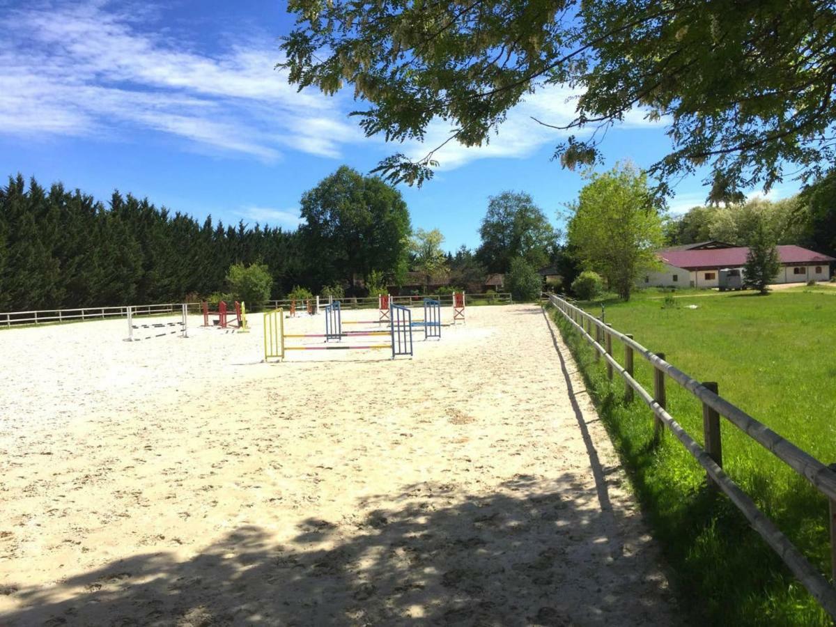 Gite Ecuries Vineuil Jump 6 Personnes Exterior foto
